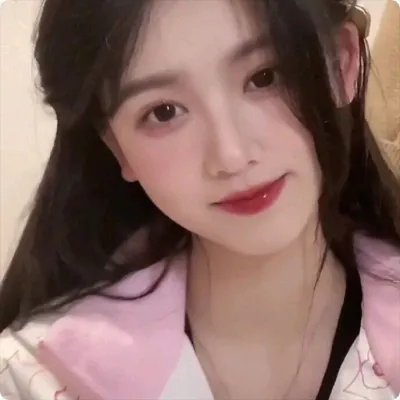 夜色中的她